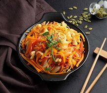 Wok Лапша удон с креветками в сливочном соусе