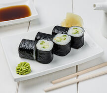 Ролл с огурцом