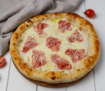 Пицца с ветчиной и сыром