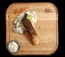 Стейк из лосося и рисом жасмин