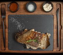 Стейк из палтуса с цветной капустой