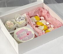 Набор бенто-торт и капкейки эскимо Happy Birthday