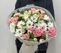Нежный букет в подарок на день рождения  