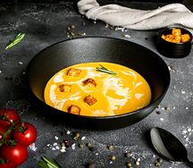 Сырный с гренками и сливками