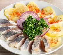 Сельдь с картофелем