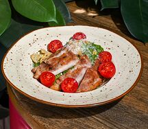 Салат Цезарь с курицей