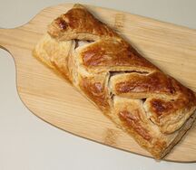 Խաչապուրի խոզապուխտով 