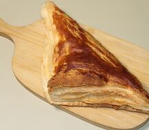 Պանրով խաչապուրի եռանկյունի