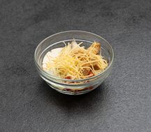 Салат Цезарь с курицей