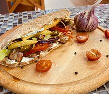 Гирос Кипрский куриный