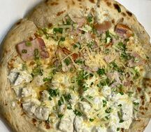 Пицца карбонара и курица в сливочном соусе
