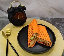 Шаурма куриная в сырном лаваше