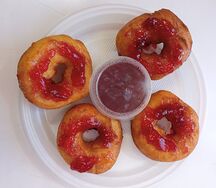 Пончики с джемом Клубника и вишня