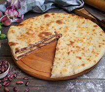 Осетинский пирог с фасолью