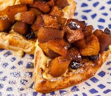 Штрудель с ванильным соусом