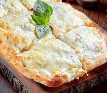 Римская пицца Четыре сыра