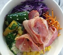 Поке с беконом и кукурузой