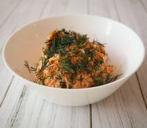 Салат Морковь с чесноком