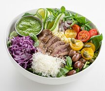 Итальянский боул со стейком и мелкой пастой