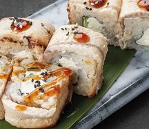 Ролл Филадельфия с угрем