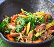 Wok с говядиной