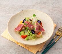 Салат с тунцом