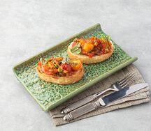 Брускетта с овощной сальсой