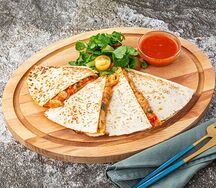 Кесадилья с куриным филе