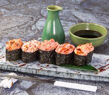 Гункан с креветкой