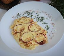 Куриная грудка с овощами под сыром