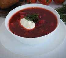 Борщ с фрикадельками