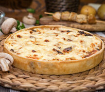 Киш с курицей и шампиньонами