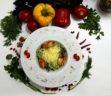 Салат Цезарь с креветками