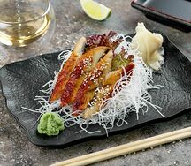 Сашими Угорь