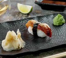 Суши с угрем