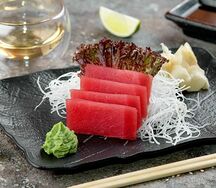 Сашими Тунец