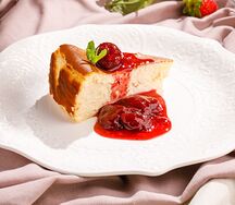 Чизкейк с клубникой