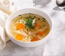 Куриный суп с домашней лапшой