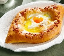 Хачапури по-аджарски