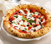 Пицца со страчателлой