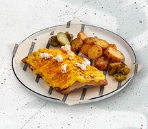 Свиные ребра под сырным соусом