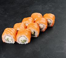 Филадельфия с огурцом и сливочным сыром