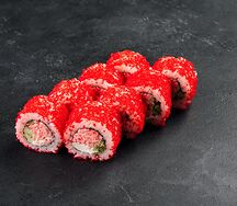 Калифорния со снежным крабом, огурцом и икрой масаго