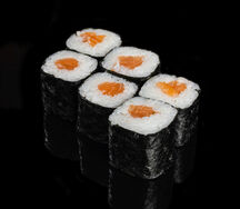 Мини-ролл с лососем