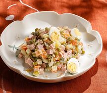 Детский оливье с ветчиной