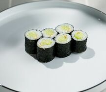 Ролл с огурцом