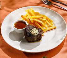 Филе-миньон с картофелем фри