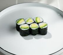 Ролл с авокадо