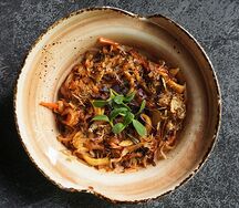 Лапша Wok с морепродуктами в соусе терияки