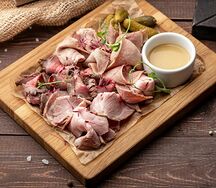 Мясное ассорти по-домашнему